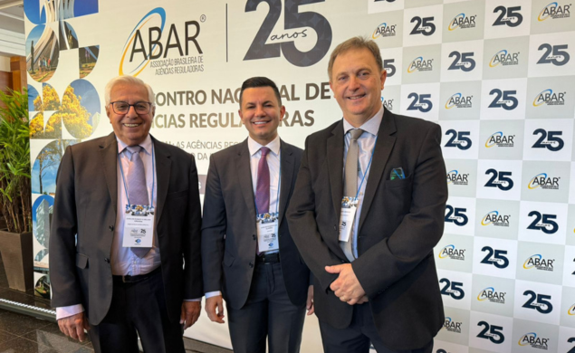 Os Diretores da ARES-PCJ participam do II Encontro Nacional das Agências Reguladoras e na celebração dos 25 anos da ABAR
