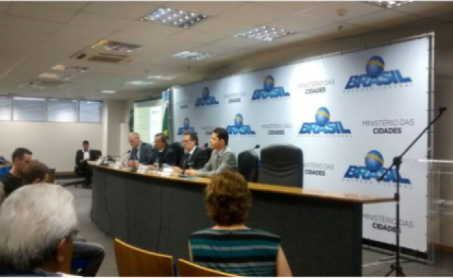 ARES-PCJ marca presença em seminário de Eficiência Energética em Brasília 